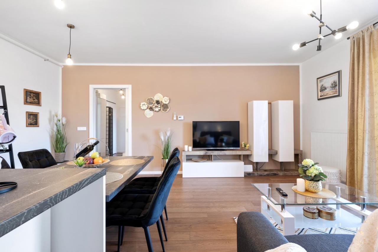 Apartments Karla & Jakov 希贝尼克 外观 照片