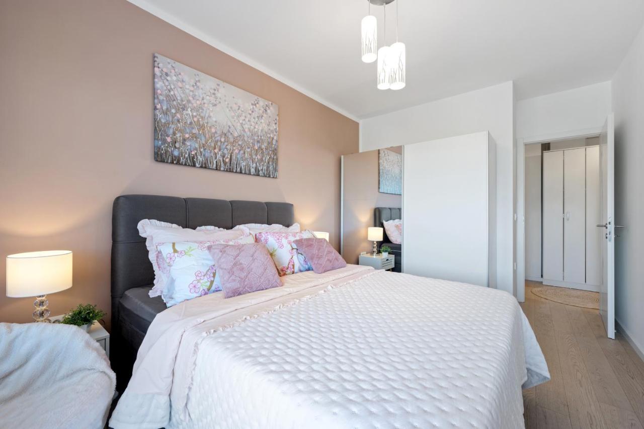 Apartments Karla & Jakov 希贝尼克 外观 照片